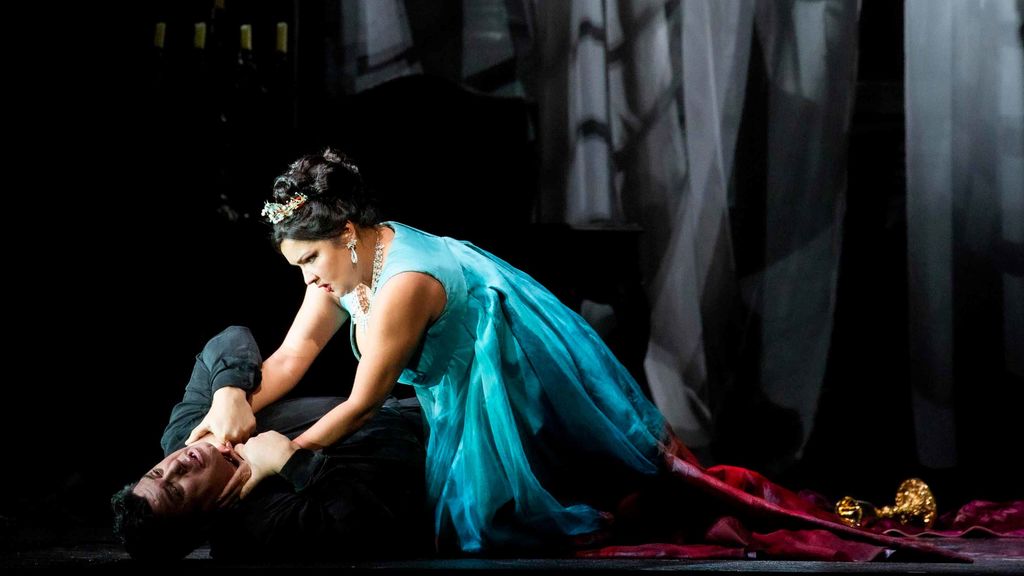 musica  Anna Netrebko abrió la temporada lírica de La Scala de Milán con Tosca de Puccini