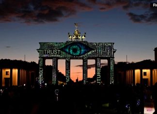 Berlín celebra su tradicional Festival de las Luces con medidas de ahorro energético