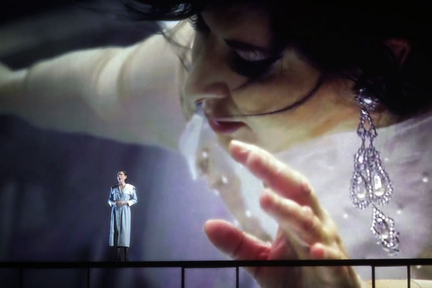 Ópera, vídeo, performance y música en vivo en 7 deaths of Maria Callas por Carolina de Pedro | Danza Ballet