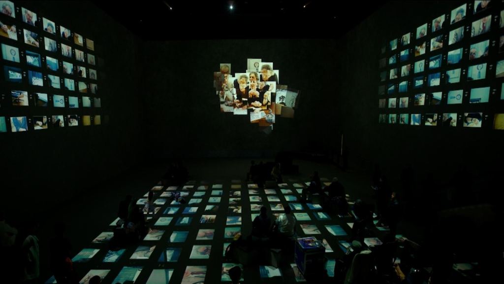 Así se ve la nueva exposición inmersiva de David Hockney
