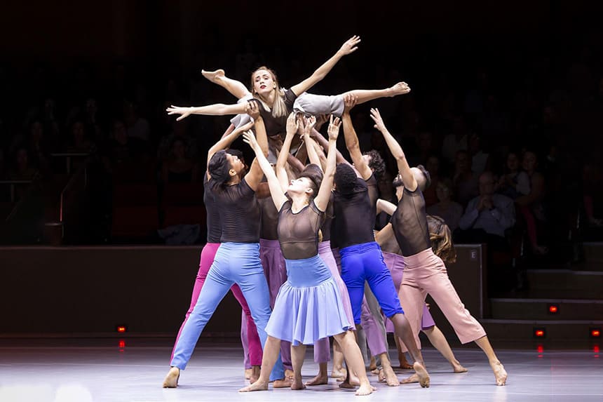 Crea Dance Company regresa al Teatro de la Maestranza  con el Réquiem de Mozart | Danza Ballet
