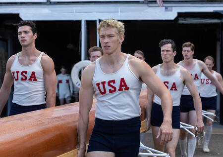 Remando Como Un Solo Hombre 2023 Callum Turner