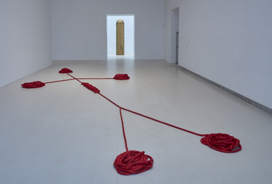 James Lee Byars. The Red Devil, 1977. Museo Nacional Centro de Arte Reina Sofía