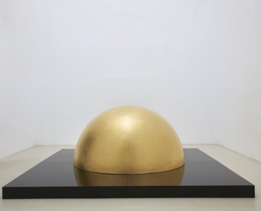 James Lee Byars. The Capital of the Golden Tower, 1991. Museo Nacional Centro de Arte Reina Sofía