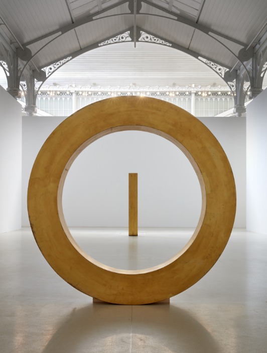 James Lee Byars. The Door of Innocence, 1986-1989. The Figure of Question is the Room, 1986