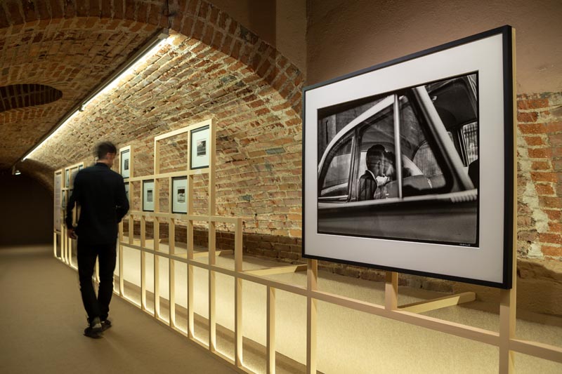 Elliott Erwitt. La comedia humana. Fundación Canal, Madrid