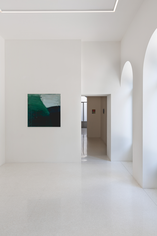 Richard Hearns. The Living Mountain. Cadogan Gallery, 2024. Pietra Studio. Cortesía: Cadogan Gallery