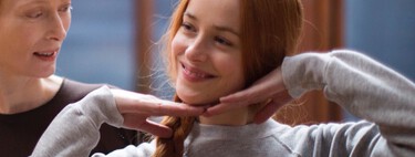 "Me dejó tan jodida que tuve que ir a terapia". Por qué Dakota Johnson necesitó ir al psicólogo tras protagonizar uno de los mejores remakes del cine de terror reciente 