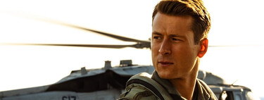 Glen Powell revela que Tom Cruise explicó todos los secretos de su carrera en un vídeo de 6 horas, aunque solo unos pocos pudieron verlo. "Era como si hubiera organizado una escuela de vuelo"