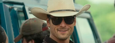 De no poder interpretar "a un cadáver en CSI" a estar apadrinado por Tom Cruise. Cómo Glen Powell se está convirtiendo en una de las nuevas grandes estrellas de Hollywood