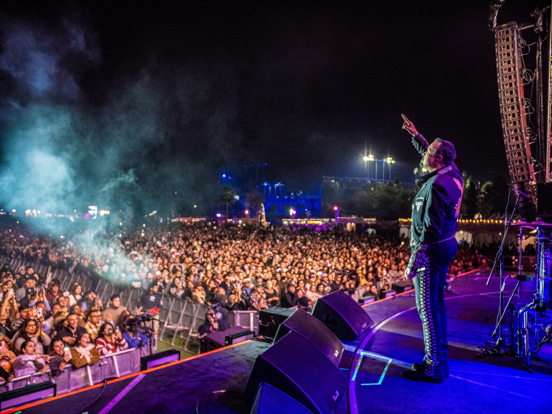 Pepe Aguilar realizó una histórica presentación en "Jimmy Kimmel Live!"