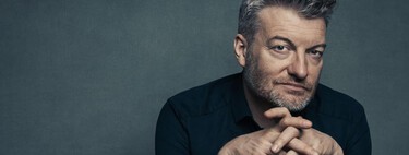 "Es una mierda". Charlie Brooker probó ChatGPT para escribir un capítulo de 'Black Mirror', y el resultado... no te sorprenderá