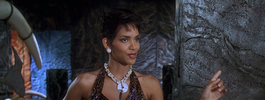 Halle Berry recuerda 'Los Picapiedra' en su 30 aniversario y cree que su papel "fue un gran paso adelante para la gente negra" 