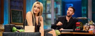 Lola Índigo pone en duda las respuestas a una de las preguntas habituales de David Broncano, que volvió a triunfar en audiencias con su paso al prime time