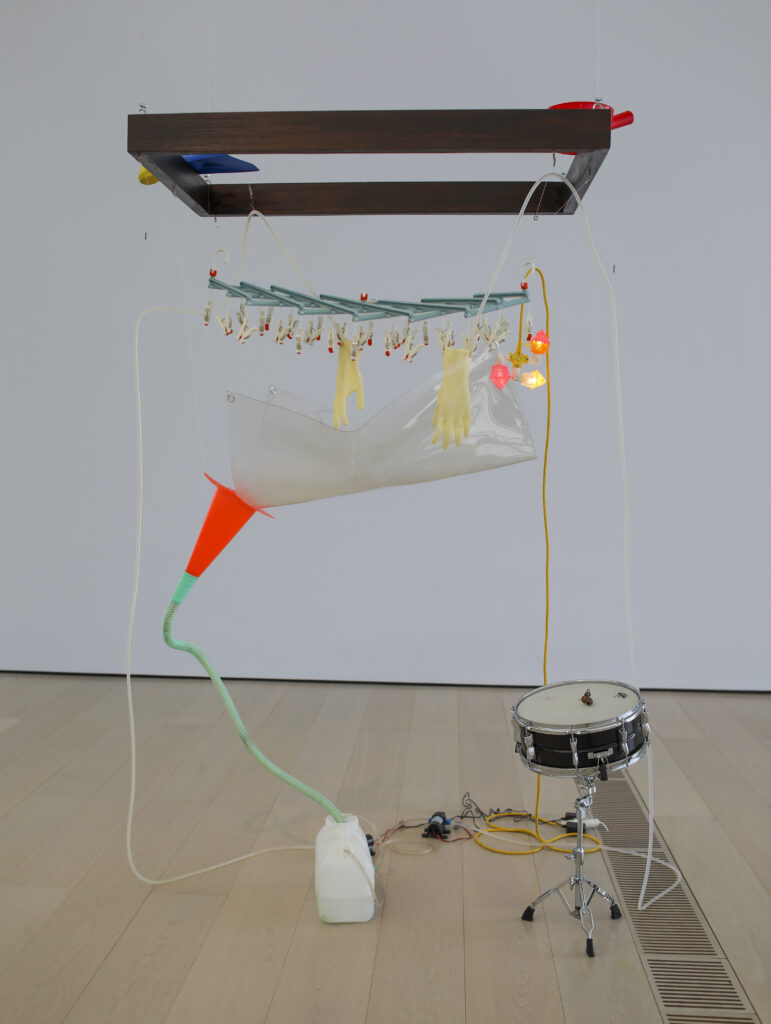 Yuko Mohri. Moré Moré (Leaky): Fountain, 2025. Fotografía: Belén de Benito