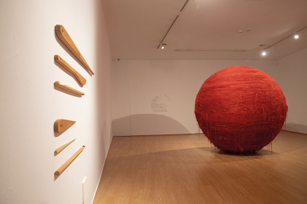 Laura Segura Gómez. Desenvuelto de la envoltura, 2021. Palacio de los Condes de Gabia, Diputación de Granada