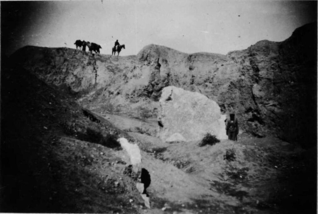 L.W. King. Excavaciones en Nínive, 1904-1905. Trustees of the British Museum. CC BY-NC-SA 4.0