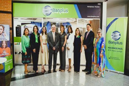 Banplus inauguró agencia en el Centro Comercial Multiplaza Paraíso - FOTO