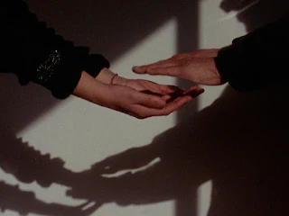 Documental entrelaza la memoria de un fotógrafo chileno exiliado con el presente de su hija