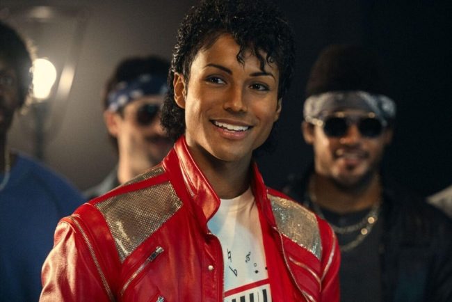 La esperada biopic de Michael Jackson presenta su tráiler final