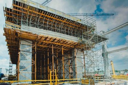 Construcciones Yamaro | Estructuras provisionales: Claves para la seguridad en las alturas