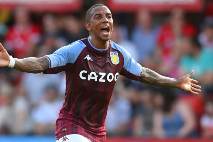 Adiós a Ashley Young en la Premier