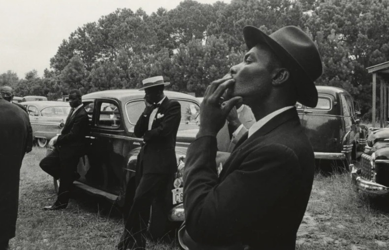 Robert Frank. Funeral – St. Helena, South Carolina, 1955. Serie Los Americanos