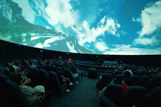 Planetario USACH abierto todos los fines de semana con películas y musicales inmersivos