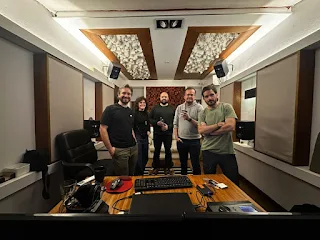 el viaje de JUNTOS para la postproducción de “Que Se Acabe Todo”