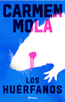 la novela con la que Carmen Mola vuelve a romper las reglas del thriller