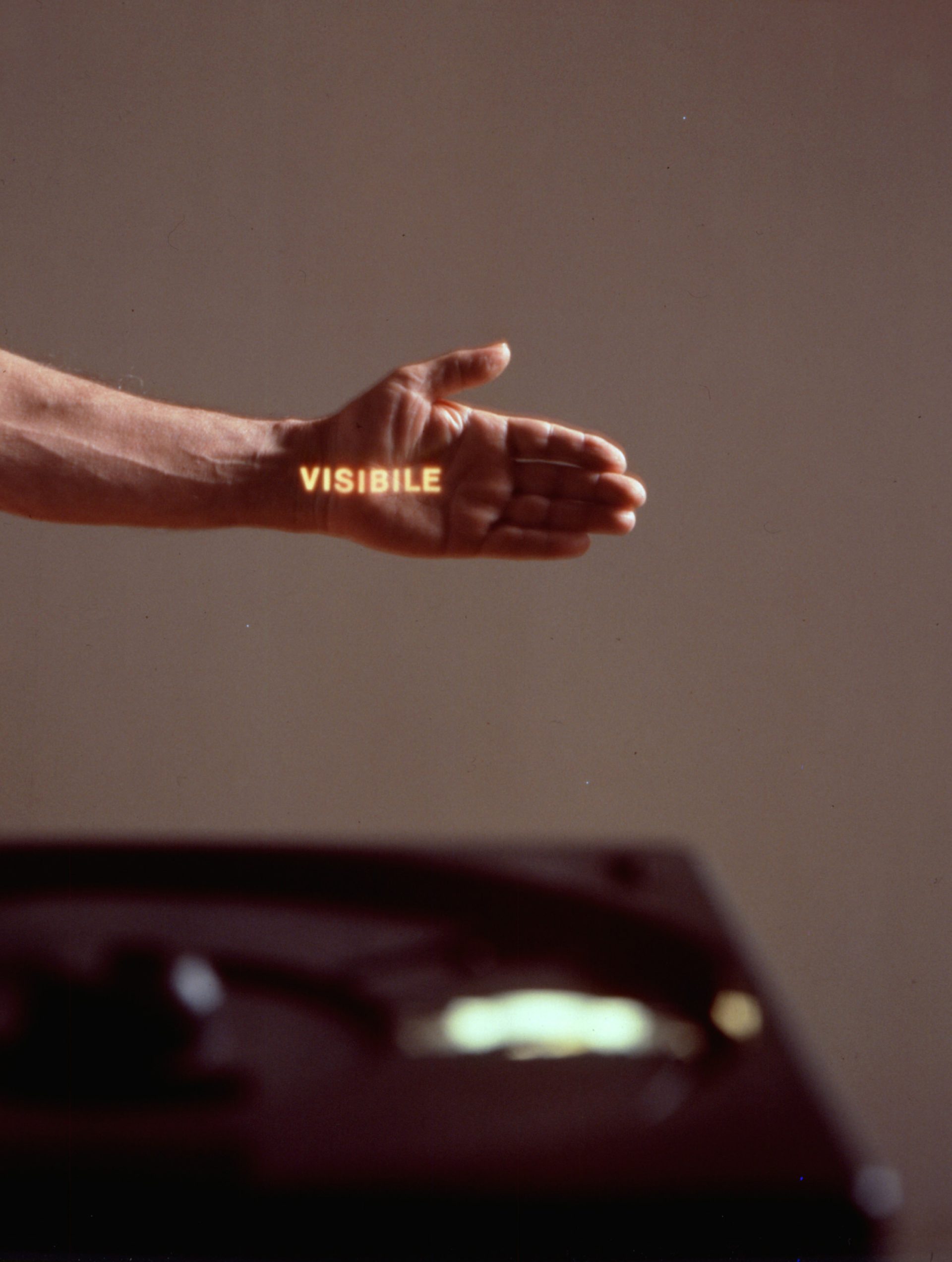 Giovanni Anselmo. Invisible (Invisibile), 1971. Colección del artista, Turín