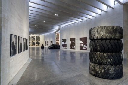 Carlos León y la llamada de lo táctil, en el MUSAC