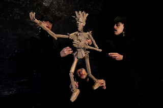 Dos clásicos universales llegan a Teatro Viajeinmóvil en versiones con marionetas y objetos
