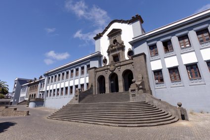 La Universidad de La Laguna abre el Premio Rafael Ramos García