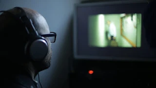 Por qué el cine no puede seguir mirando a las redes por encima del hombro